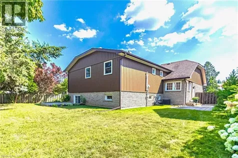 2390 Sinclair Circle Burlington ON L7P 3C3