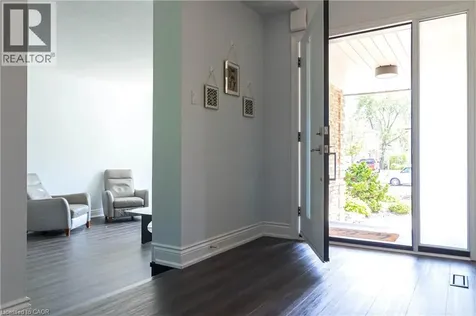 2390 Sinclair Circle Burlington ON L7P 3C3