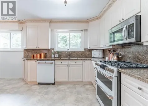 585 Summerhill Crescent Sudbury ON P3A 4T3