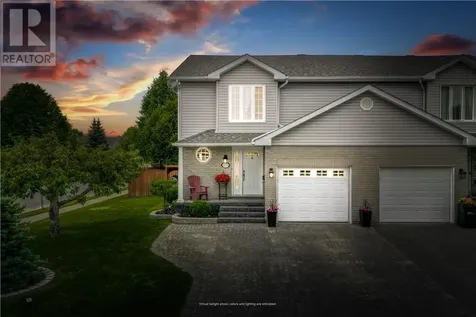 1232 Jeanne D'arc Street Hanmer ON P3P 1Y5