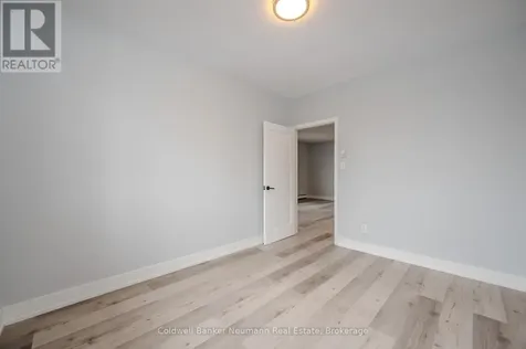 104 Elizabeth Street Guelph (st. Patrick's Ward) ON N1E 2X4