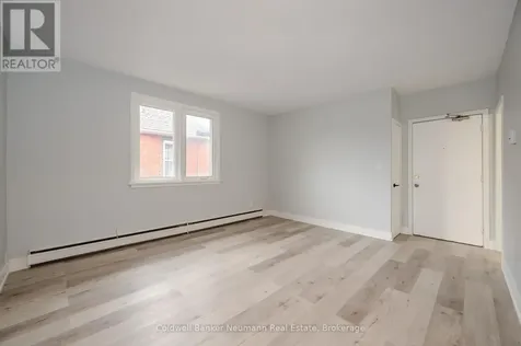 104 Elizabeth Street Guelph (st. Patrick's Ward) ON N1E 2X4