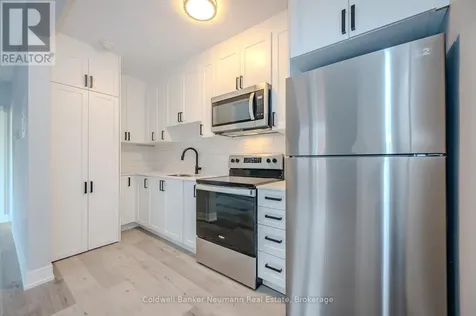 104 Elizabeth Street Guelph (st. Patrick's Ward) ON N1E 2X4