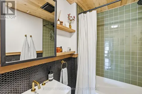 537 Hurontario Street Collingwood ON L9Y 2N4