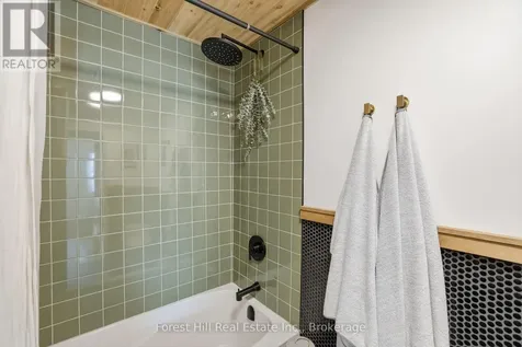 537 Hurontario Street Collingwood ON L9Y 2N4