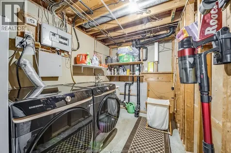 1758 Southdale Drive Windsor ON N8W 4X1