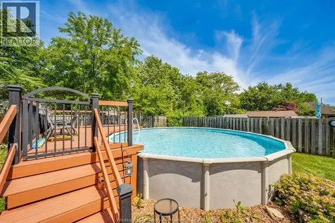 1758 Southdale Drive Windsor ON N8W 4X1