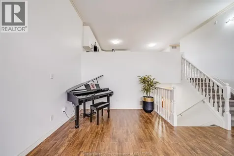 1488 Imperial Crescent Windsor ON N9G 2T7