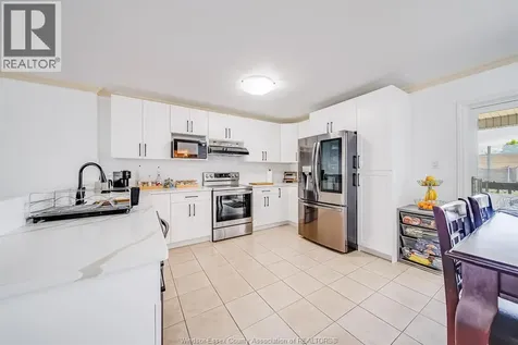 1488 Imperial Crescent Windsor ON N9G 2T7