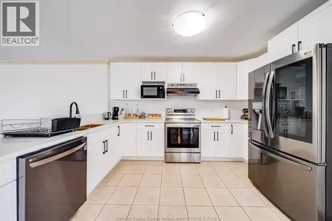 1488 Imperial Crescent Windsor ON N9G 2T7