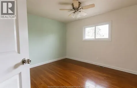 3515 Glenwood Avenue Windsor ON N9E 2Y6