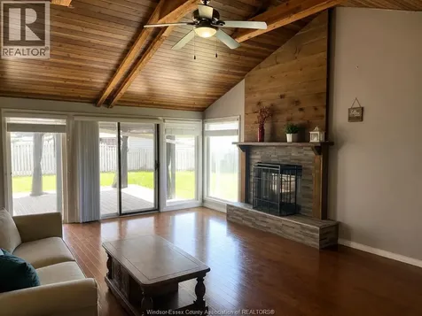 3515 Glenwood Avenue Windsor ON N9E 2Y6