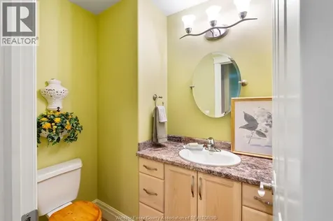 222 Woodycrest Avenue Kingsville ON N9Y 0B8