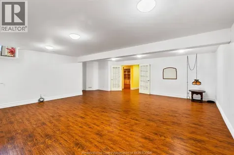222 Woodycrest Avenue Kingsville ON N9Y 0B8