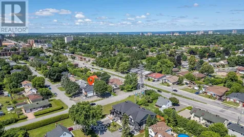 77 Granton Avenue Ottawa ON K2G 1L2