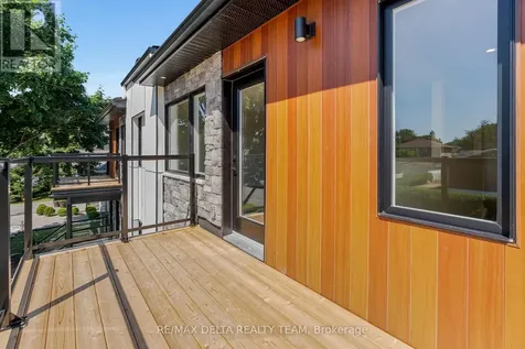 77 Granton Avenue Ottawa ON K2G 1L2