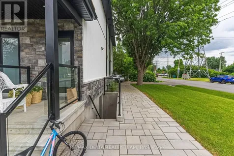 77 Granton Avenue Ottawa ON K2G 1L2