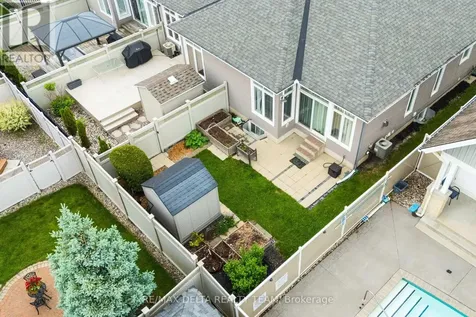 346 Farincourt Crescent Ottawa ON K4A 0M6