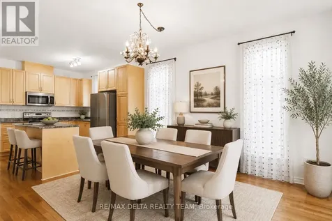 346 Farincourt Crescent Ottawa ON K4A 0M6