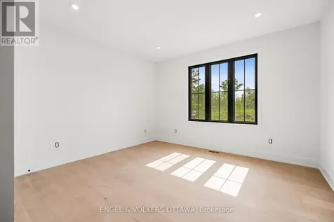 249 Cabrelle Place Ottawa ON K4M 0A9