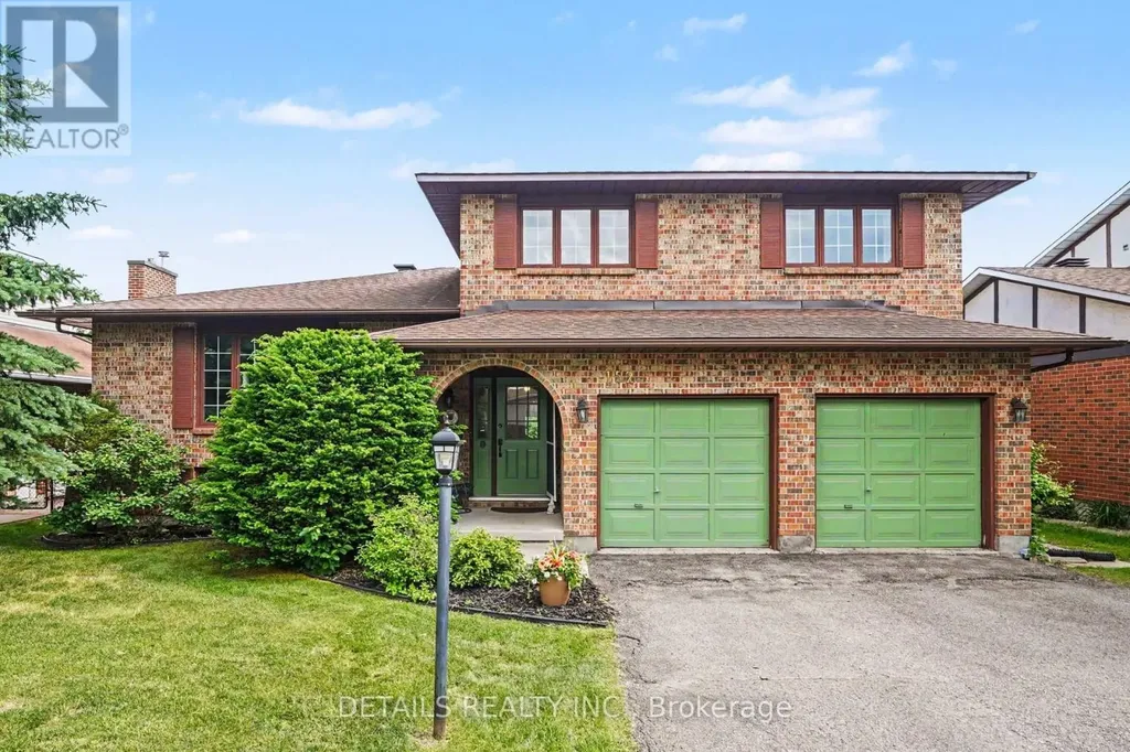 152 Foxfield Drive Ottawa ON K2J 2T1