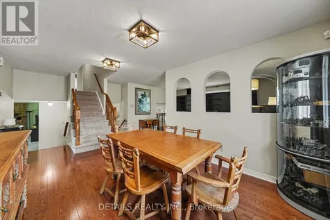152 Foxfield Drive Ottawa ON K2J 2T1