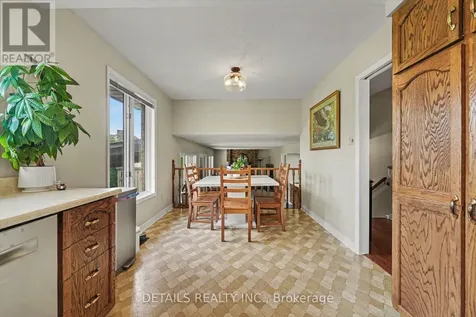 152 Foxfield Drive Ottawa ON K2J 2T1
