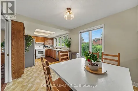 152 Foxfield Drive Ottawa ON K2J 2T1