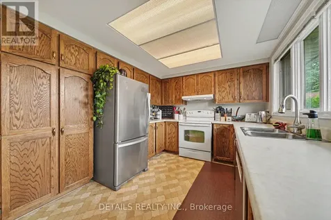 152 Foxfield Drive Ottawa ON K2J 2T1
