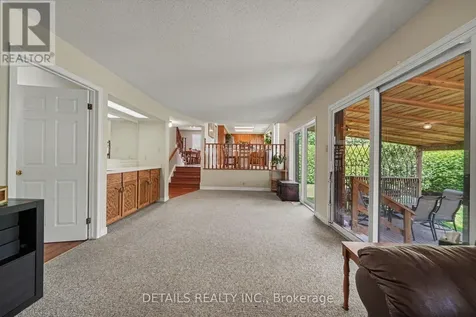 152 Foxfield Drive Ottawa ON K2J 2T1