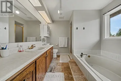 152 Foxfield Drive Ottawa ON K2J 2T1