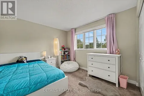 152 Foxfield Drive Ottawa ON K2J 2T1