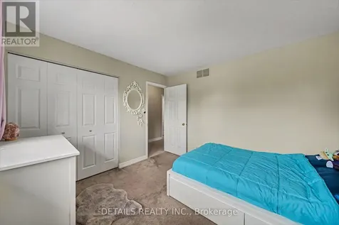 152 Foxfield Drive Ottawa ON K2J 2T1