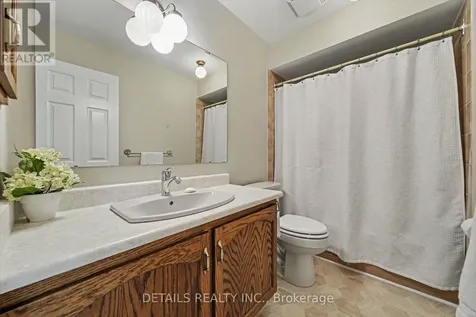 152 Foxfield Drive Ottawa ON K2J 2T1