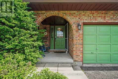 152 Foxfield Drive Ottawa ON K2J 2T1
