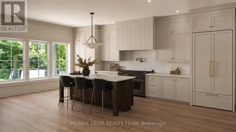 8 Pineglen Crescent Ottawa ON K2E 6X7