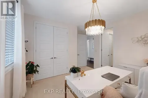 166 Baber Crescent Aurora ON L4G 0Y6