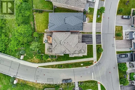 166 Baber Crescent Aurora ON L4G 0Y6