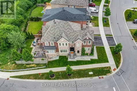 166 Baber Crescent Aurora ON L4G 0Y6