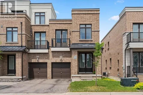 116 Elyse Court Aurora ON L4G 2C9