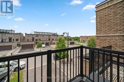 116 Elyse Court Aurora ON L4G 2C9