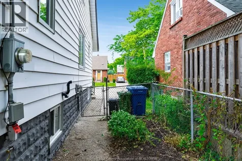 870 St. Louis Windsor ON N8S 2K5