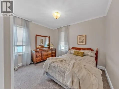 561 Elinor Street Windsor ON N8P 1E3