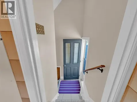 561 Elinor Street Windsor ON N8P 1E3