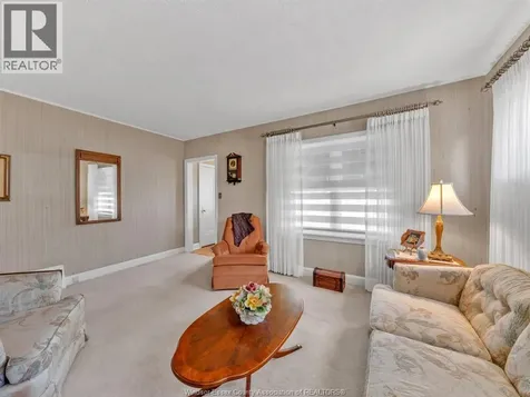 561 Elinor Street Windsor ON N8P 1E3