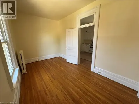 33 Nelson Street Brantford ON N3T 2M7