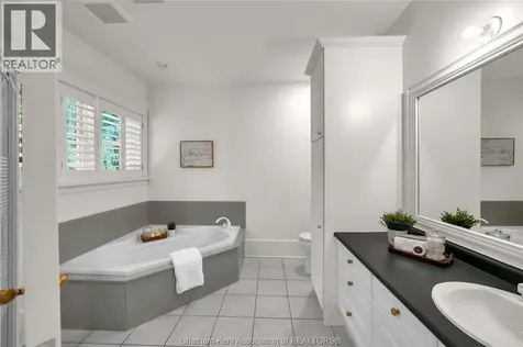 8274 Talbot Trail Blenheim ON N0P 1A0