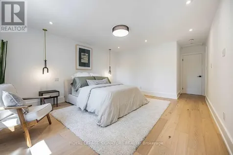 4 Stanhope Avenue Toronto (broadview North) ON M4K 3N5