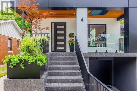 4 Stanhope Avenue Toronto (broadview North) ON M4K 3N5