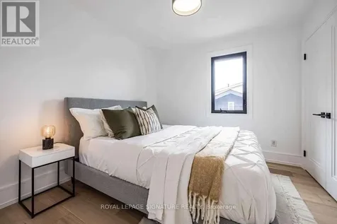4 Stanhope Avenue Toronto (broadview North) ON M4K 3N5